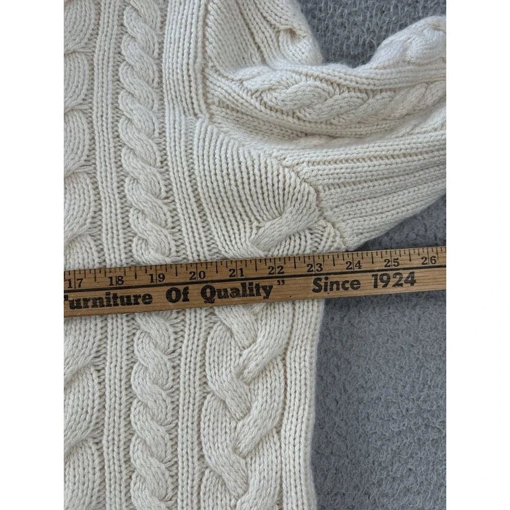 Johnstons Of Elgin Cashmere Sweater Mens 46 XL Ivory Cable Knit Made in Scotland
